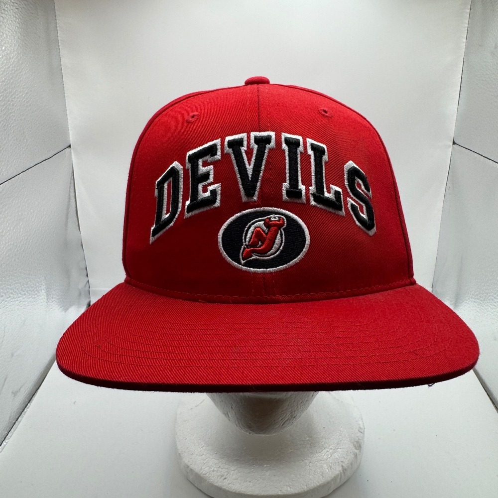 New Jersey Devils NHL Snapback Hat Red Flat Brim Mens Adjustable Cap Zephyr